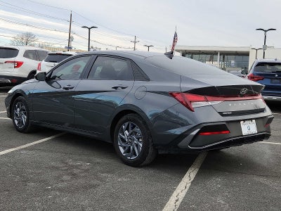 2024 Hyundai Elantra SEL IVT