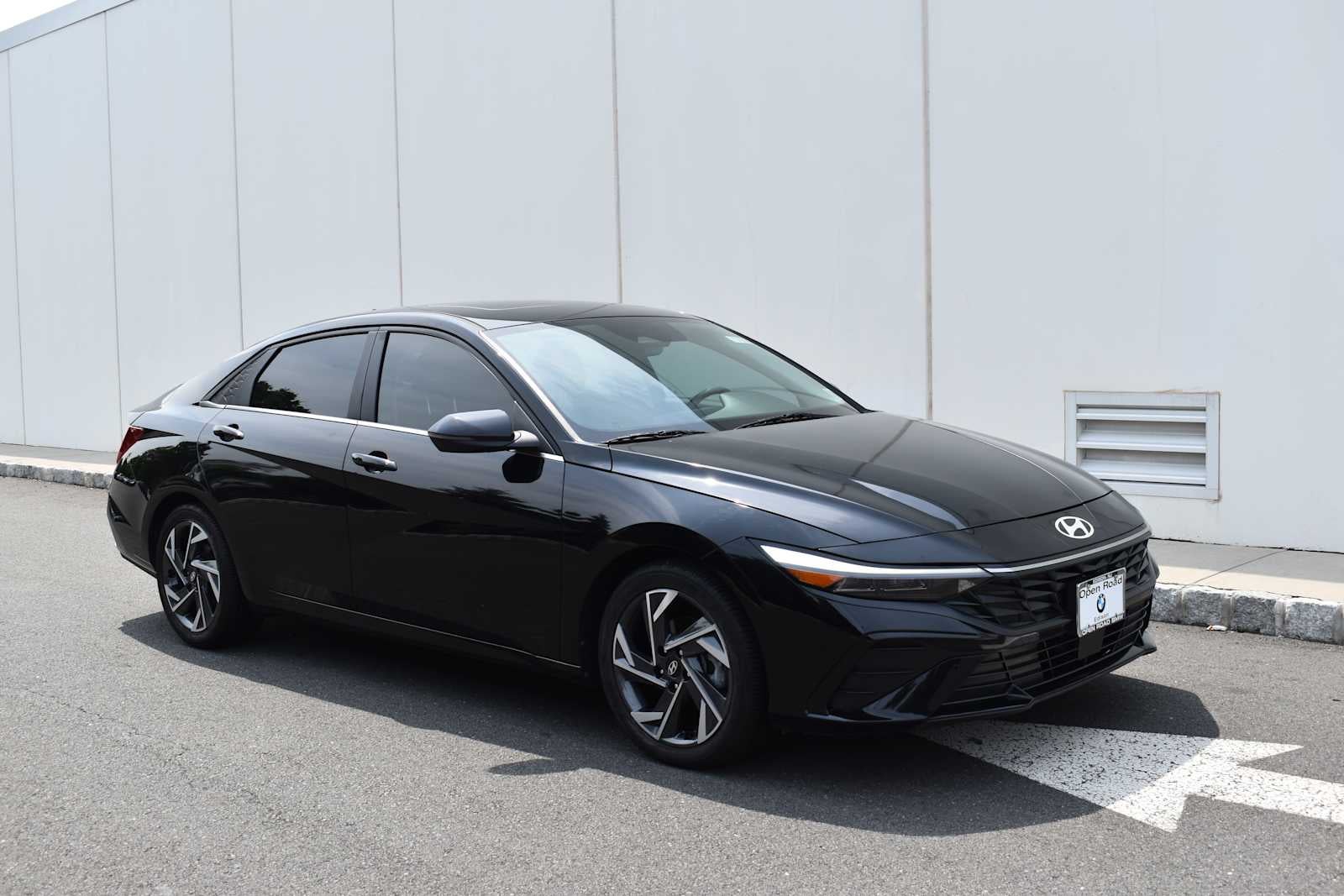 2024 Hyundai Elantra Hybrid Limited DCT