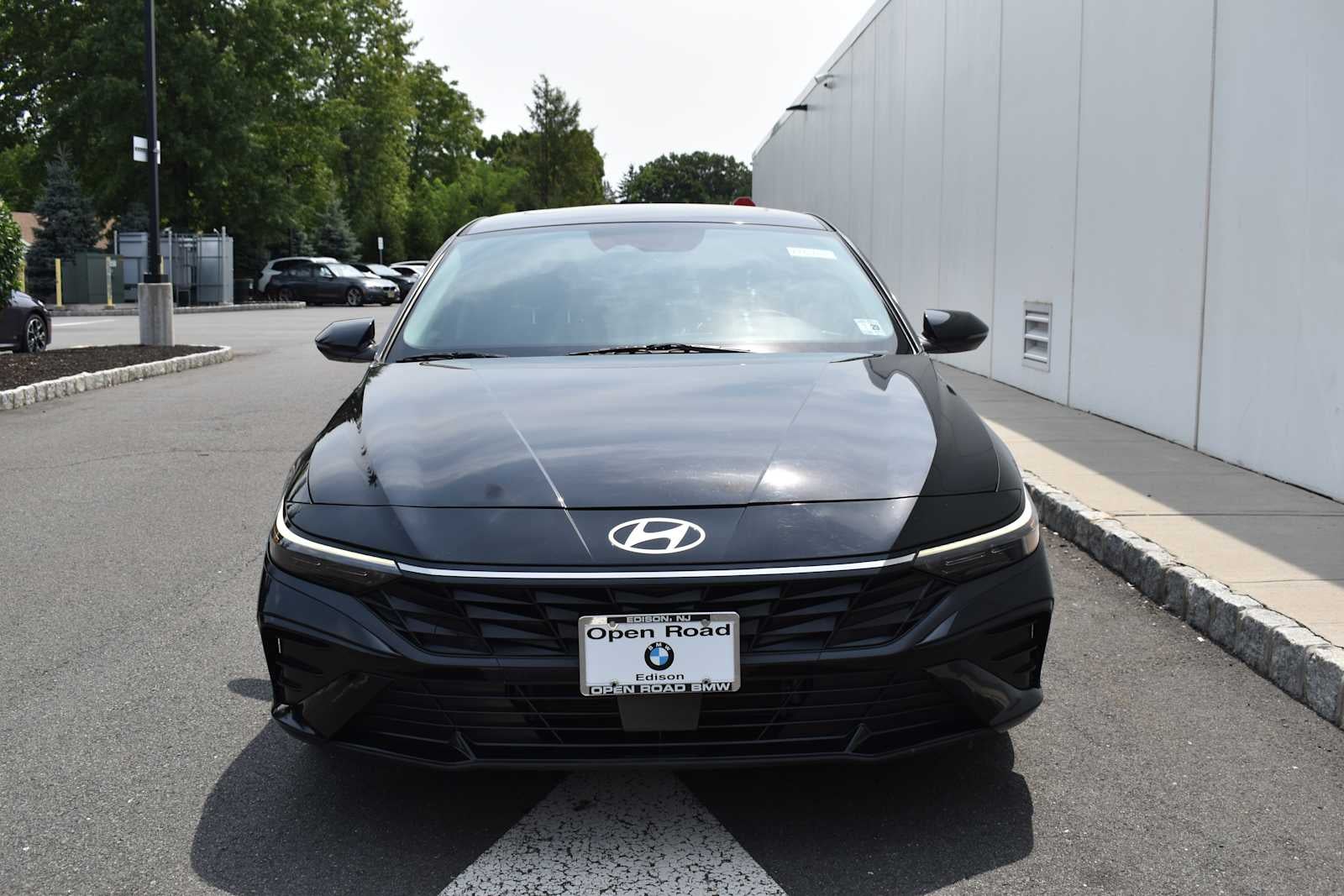 2024 Hyundai Elantra Hybrid Limited DCT