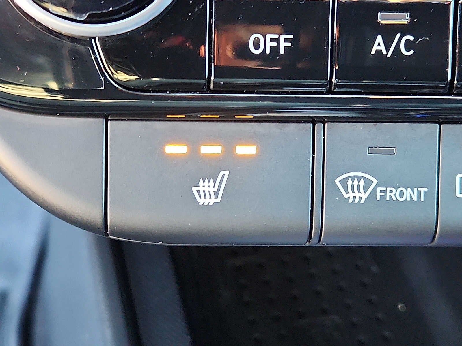 2023 Hyundai Elantra Limited IVT