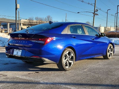 2023 Hyundai Elantra Limited IVT