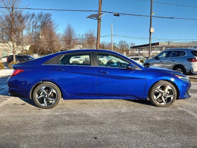 2023 Hyundai Elantra Limited IVT