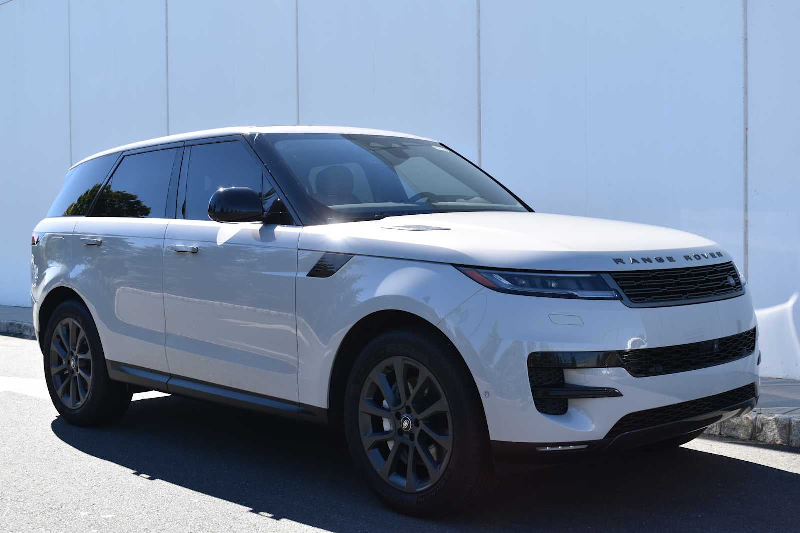 2024 Land Rover Range Rover Sport P360 SE