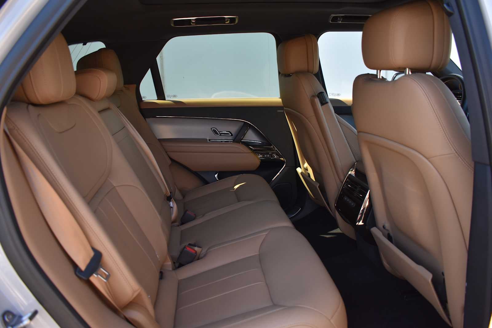 2024 Land Rover Range Rover Sport P360 SE