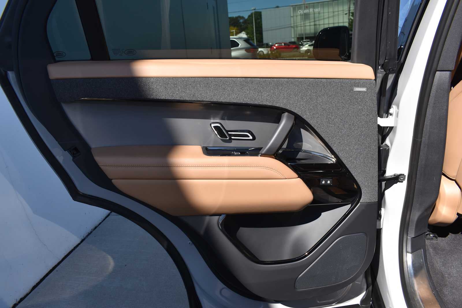 2024 Land Rover Range Rover Sport P360 SE