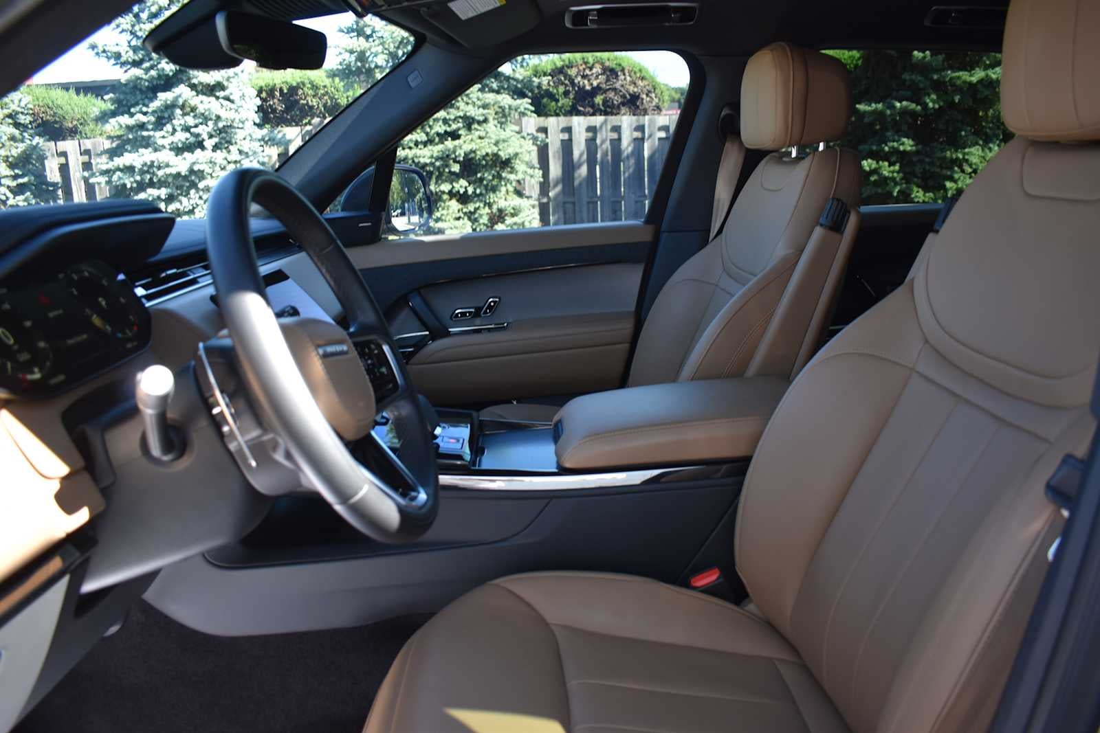 2024 Land Rover Range Rover Sport P360 SE