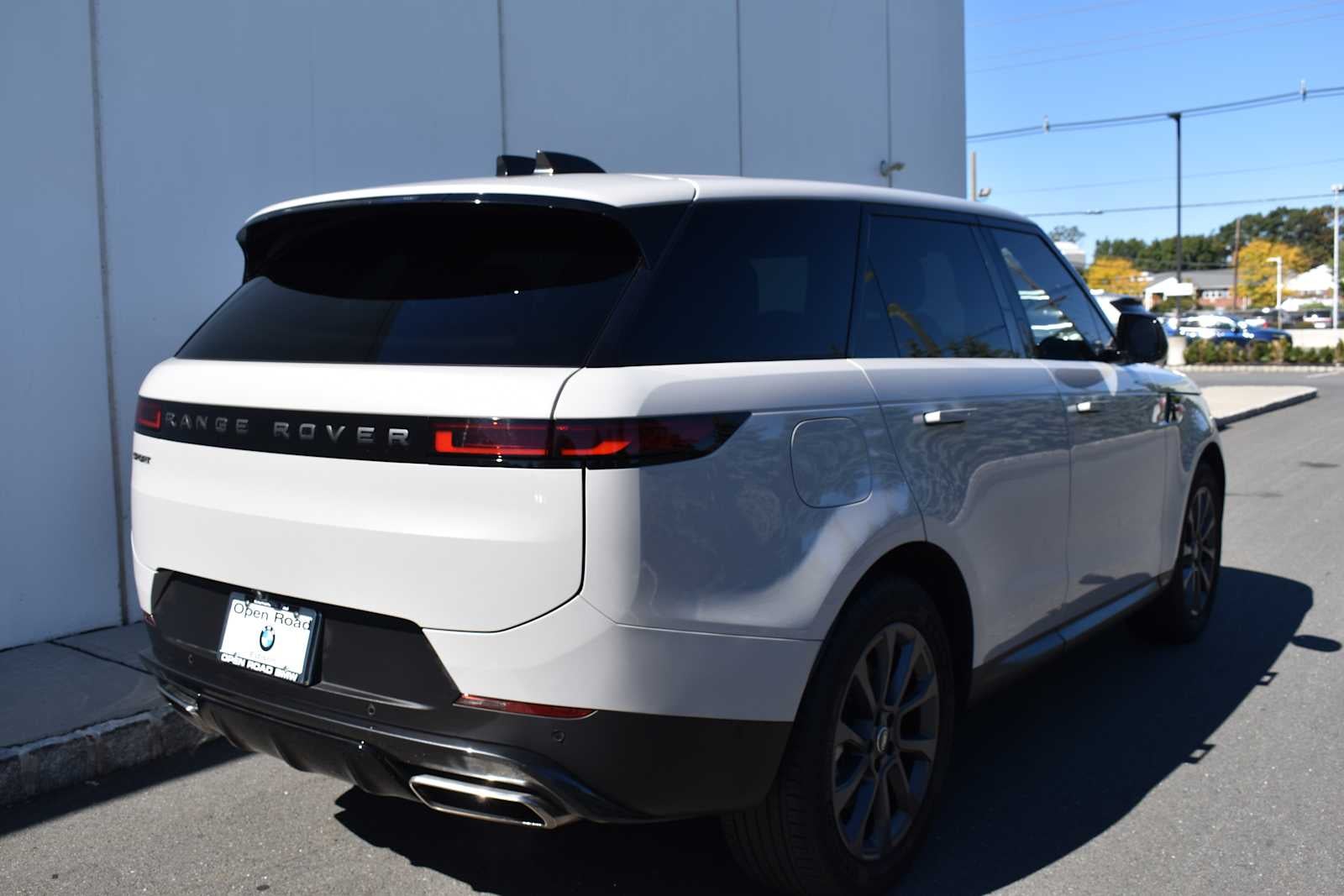 2024 Land Rover Range Rover Sport P360 SE