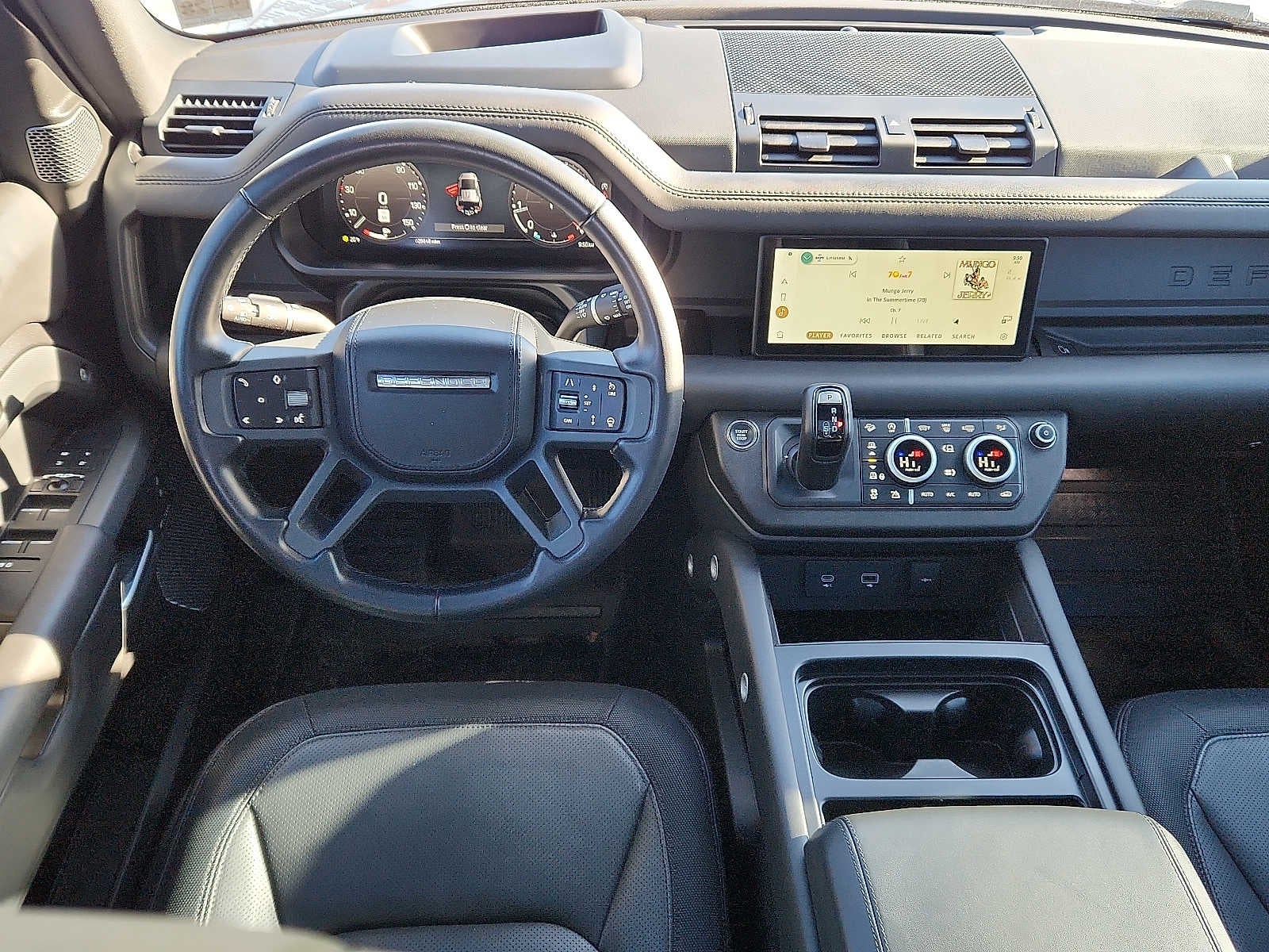 2023 Land Rover Defender 110 X-Dynamic SE AWD