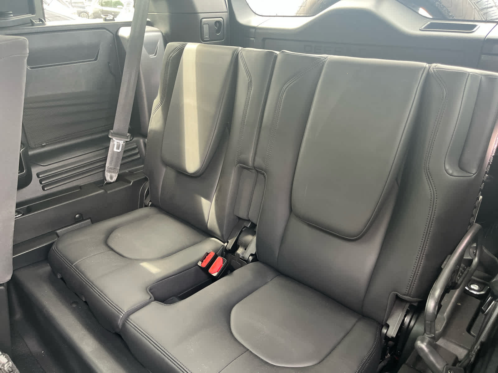 2023 Land Rover Defender 110 X-Dynamic SE AWD