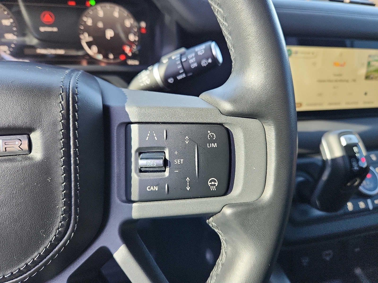 2023 Land Rover Defender 110 X-Dynamic SE AWD