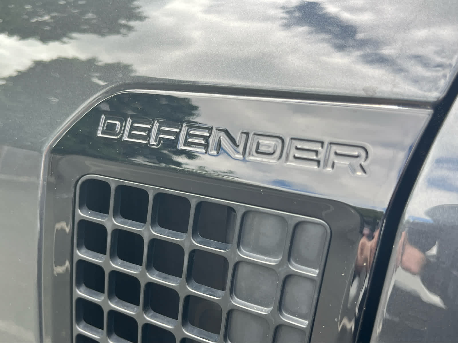 2023 Land Rover Defender 110 X-Dynamic SE AWD
