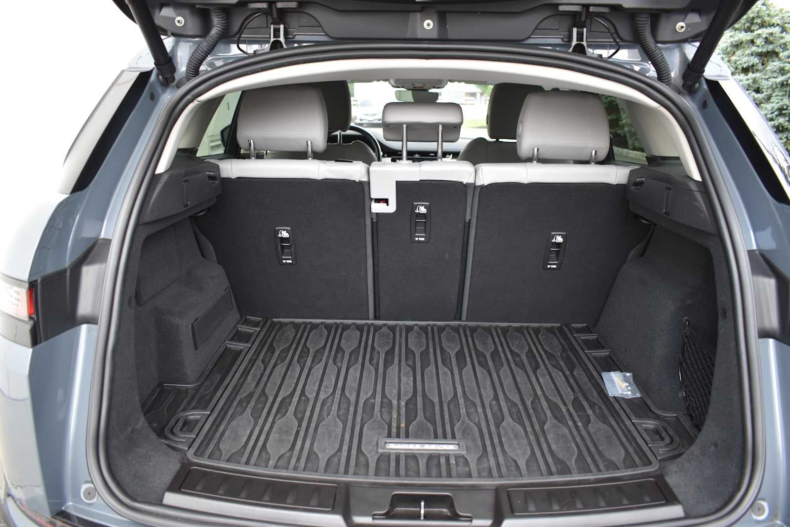 2021 Land Rover Range Rover Evoque SE AWD