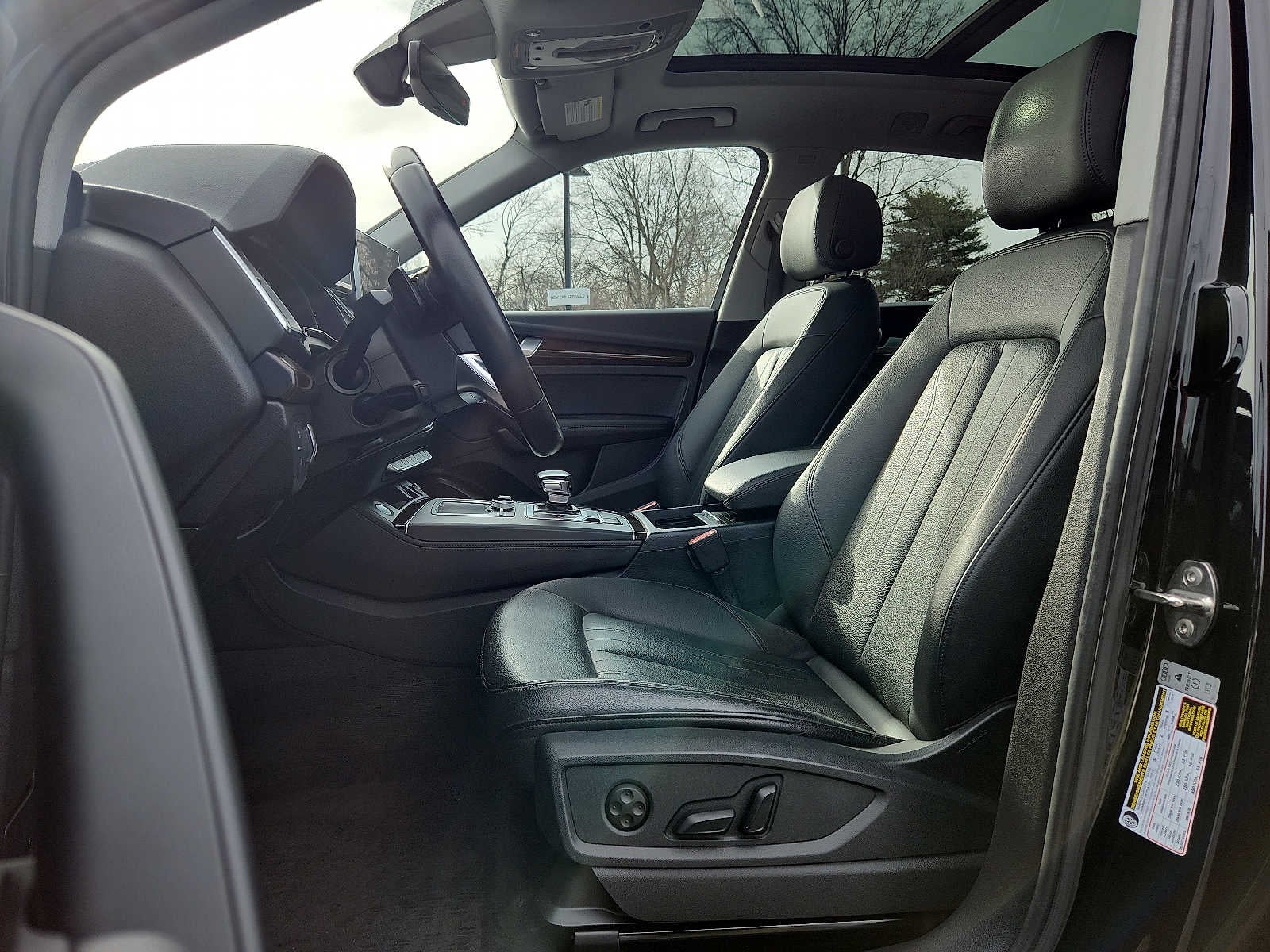 2019 Audi Q5 Premium Plus 45 TFSI quattro