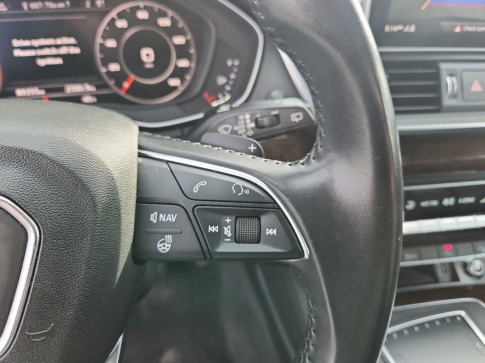 2019 Audi Q5 Premium Plus 45 TFSI quattro