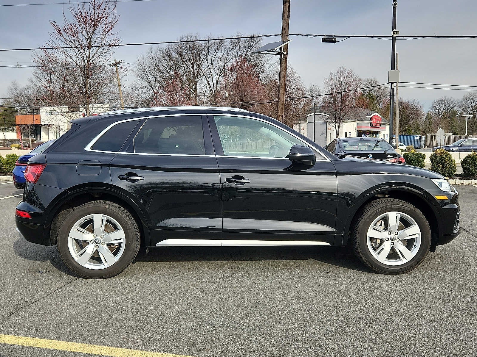 2019 Audi Q5 Premium Plus 45 TFSI quattro