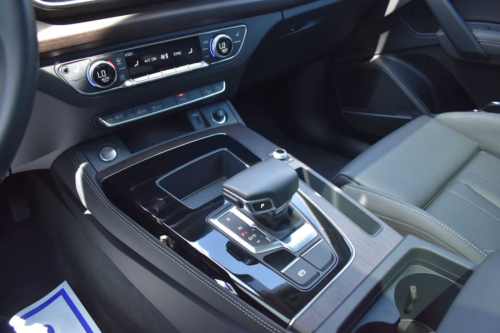 2024 Audi Q5 S line Premium Plus 45 TFSI quattro