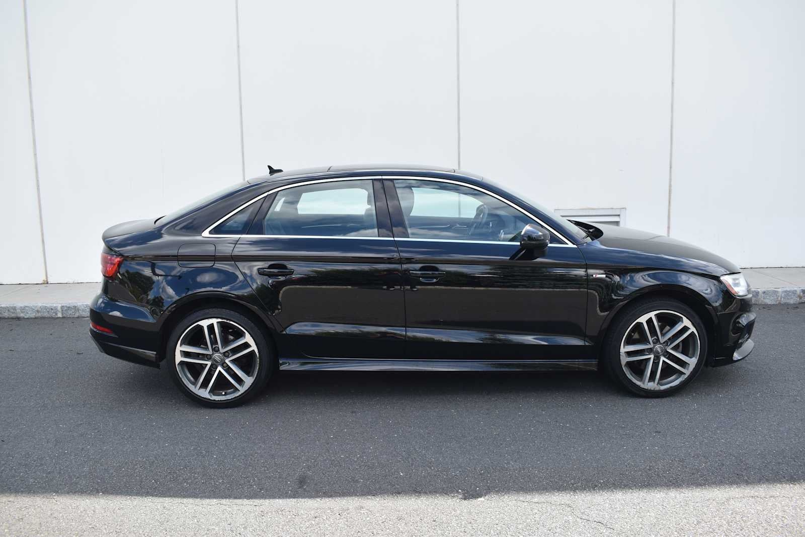 2017 Audi A3 2.0 TFSI Premium Plus quattro AWD