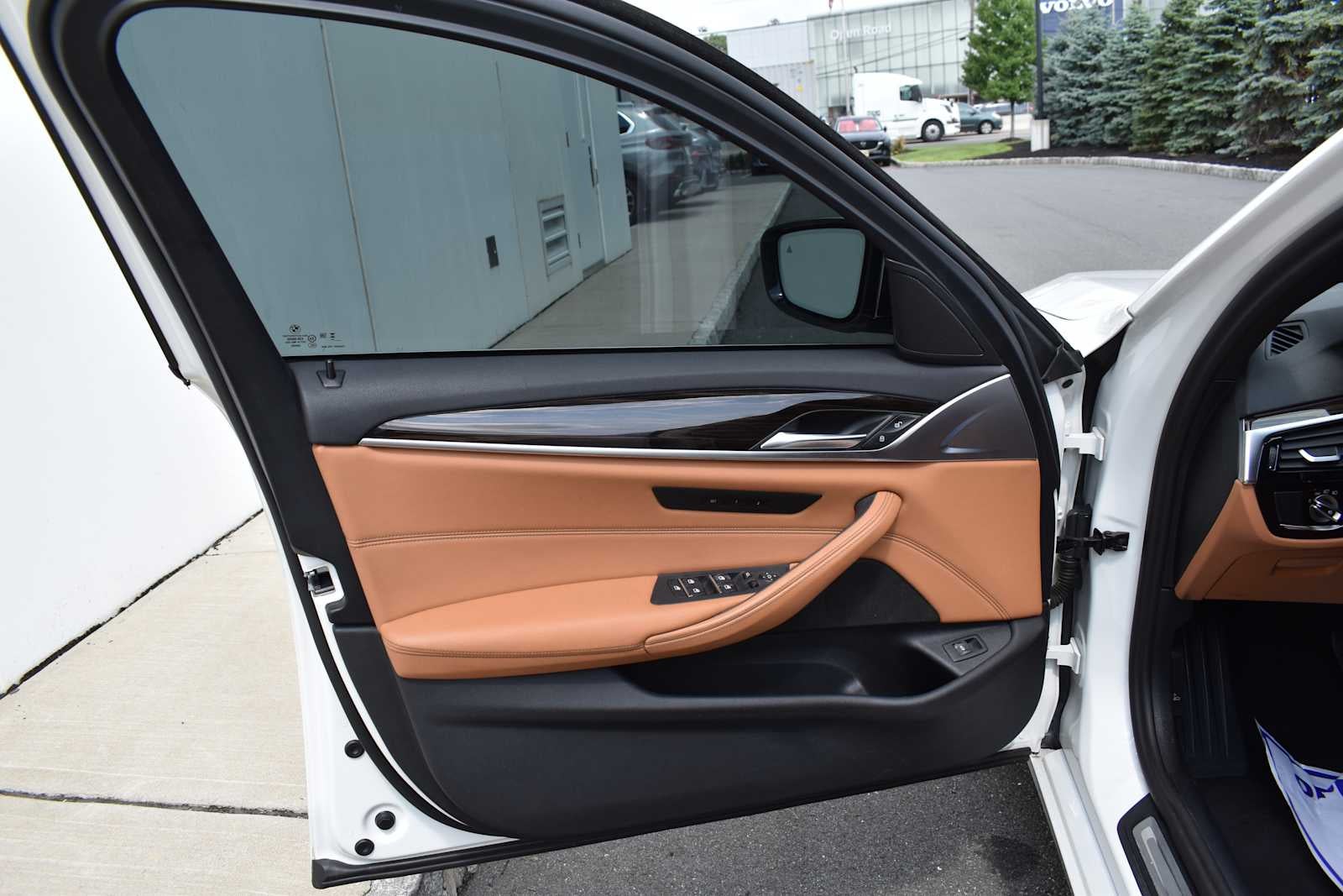 2023 BMW 5 Series 530i xDrive Sedan