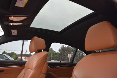 2023 BMW 5 Series M550i xDrive Sedan