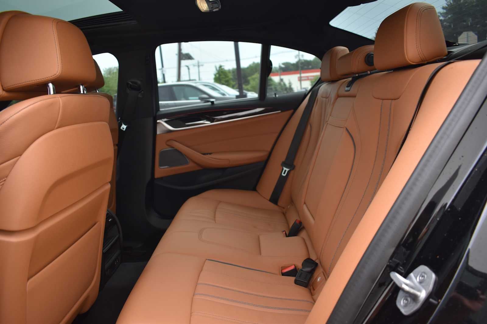 2023 BMW 5 Series M550i xDrive Sedan