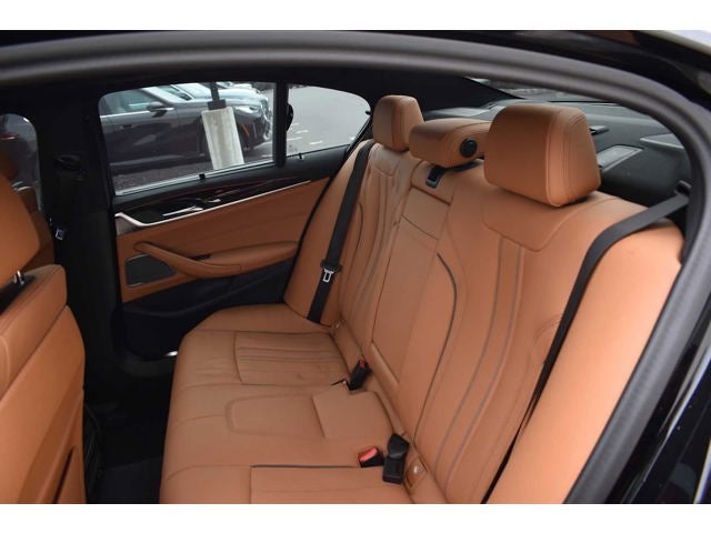 2023 BMW 5 Series M550i xDrive Sedan