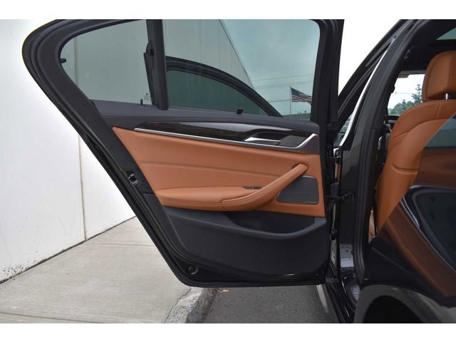 2023 BMW 5 Series M550i xDrive Sedan