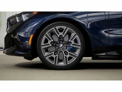 2026 BMW 5 Series 550e xDrive Sedan