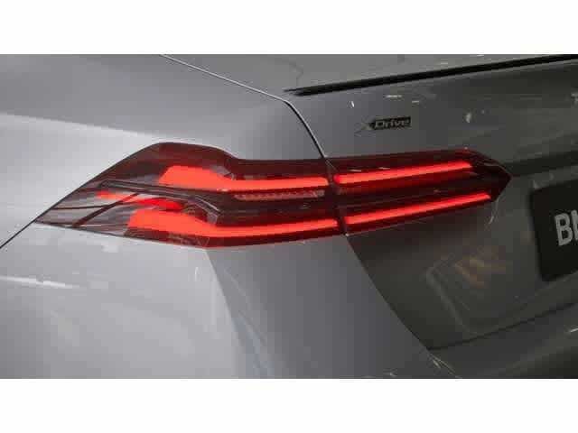 2026 BMW 5 Series 550e xDrive Sedan