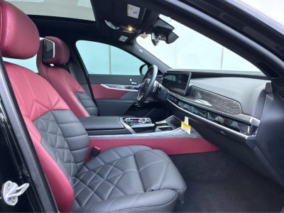 2024 BMW 7 Series 740i xDrive Sedan