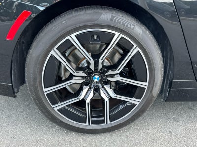 2024 BMW 7 Series 740i xDrive Sedan