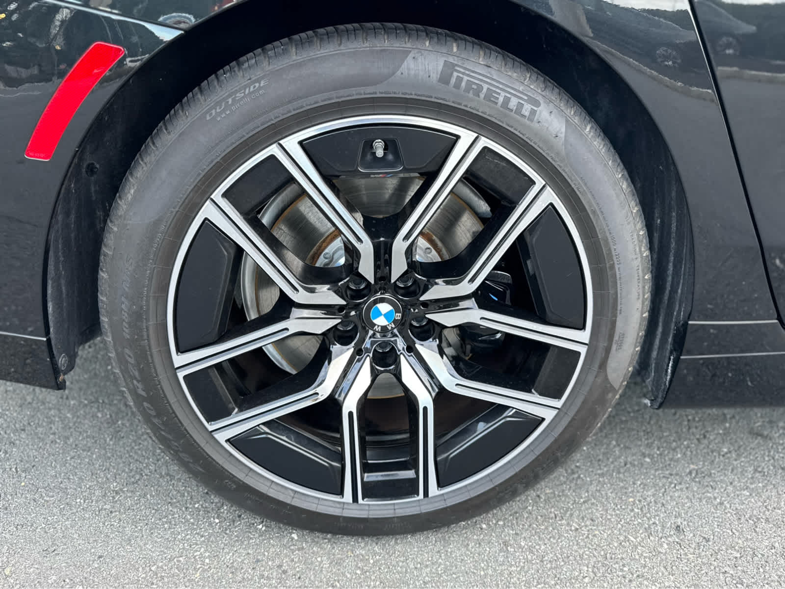2024 BMW 7 Series 740i xDrive Sedan