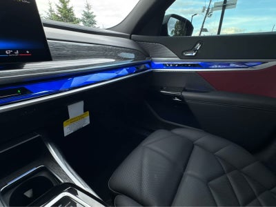 2024 BMW 7 Series 740i xDrive Sedan