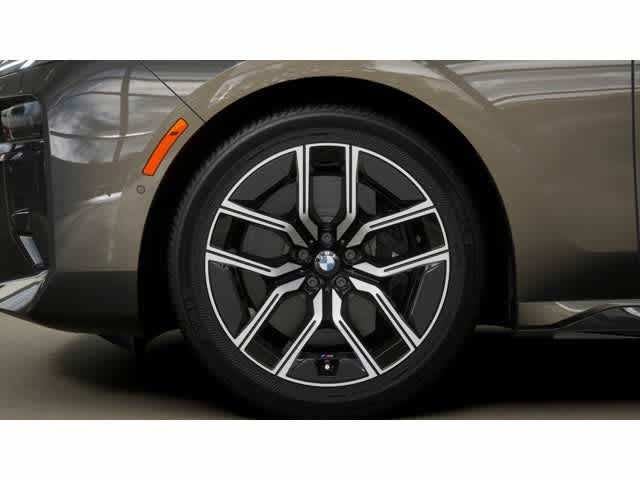 2026 BMW 7 Series 740i xDrive Sedan