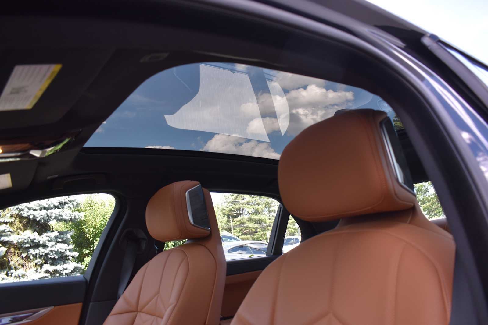 2024 BMW 7 Series 740i xDrive Sedan