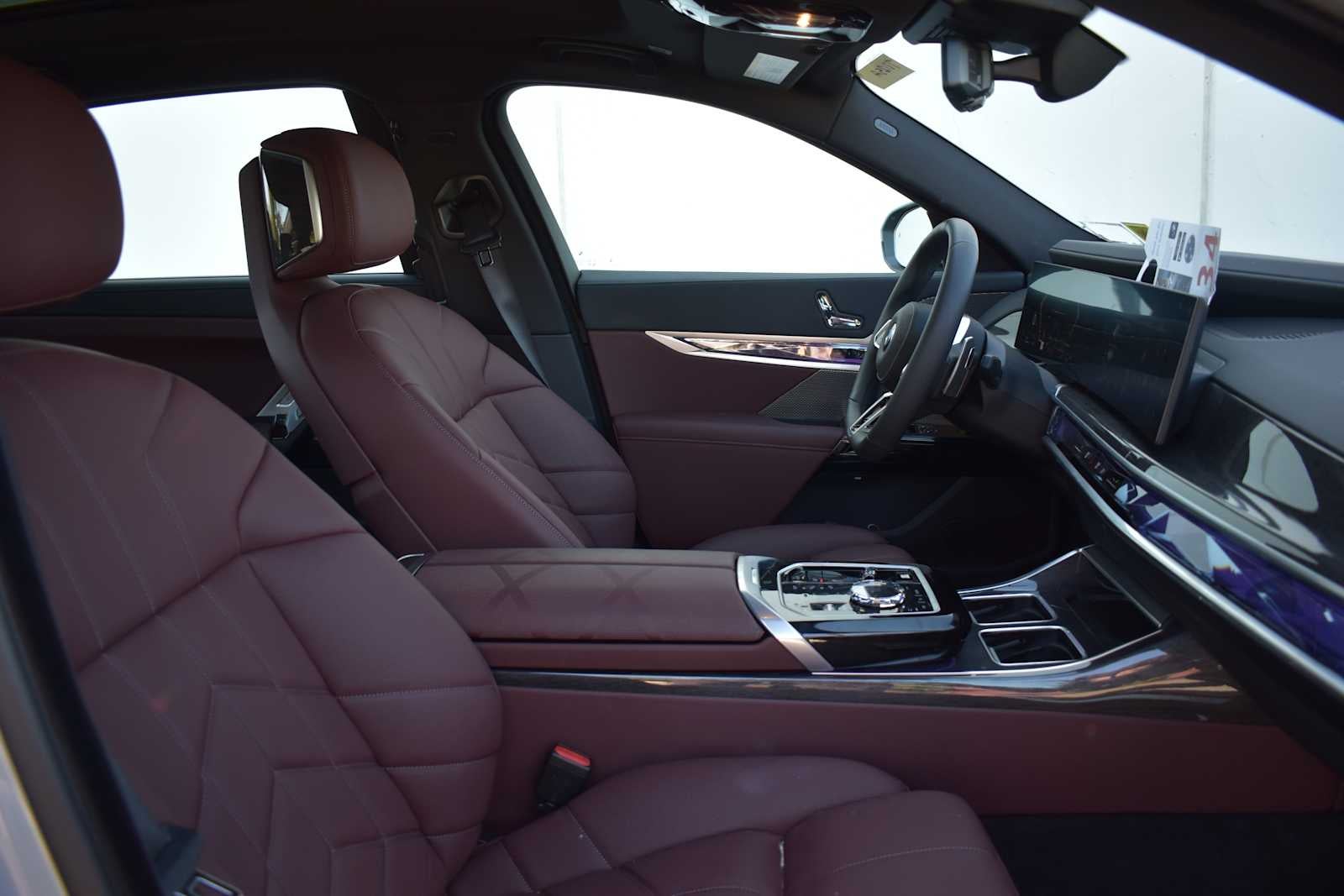 2026 BMW 7 Series 740i xDrive Sedan