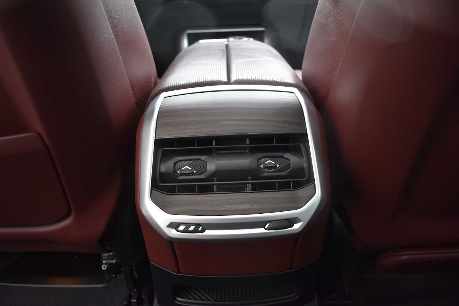 2024 BMW 7 Series 760i xDrive Sedan