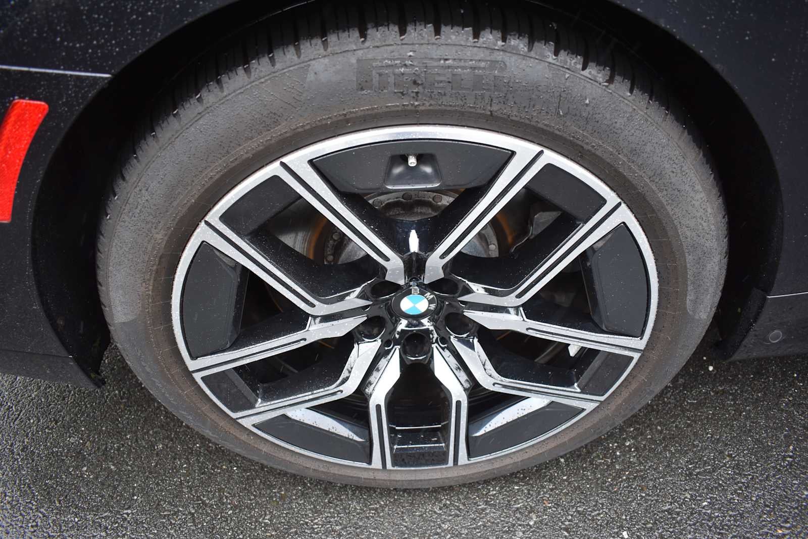 2024 BMW 7 Series 760i xDrive Sedan