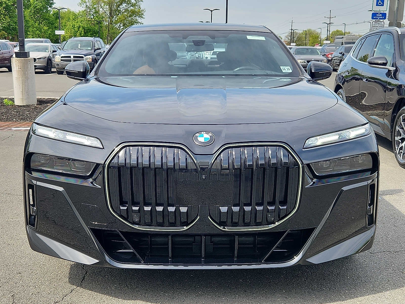 2024 BMW 7 Series 760i xDrive Sedan