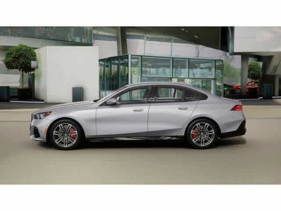 2026 BMW 5 Series 530i xDrive Sedan