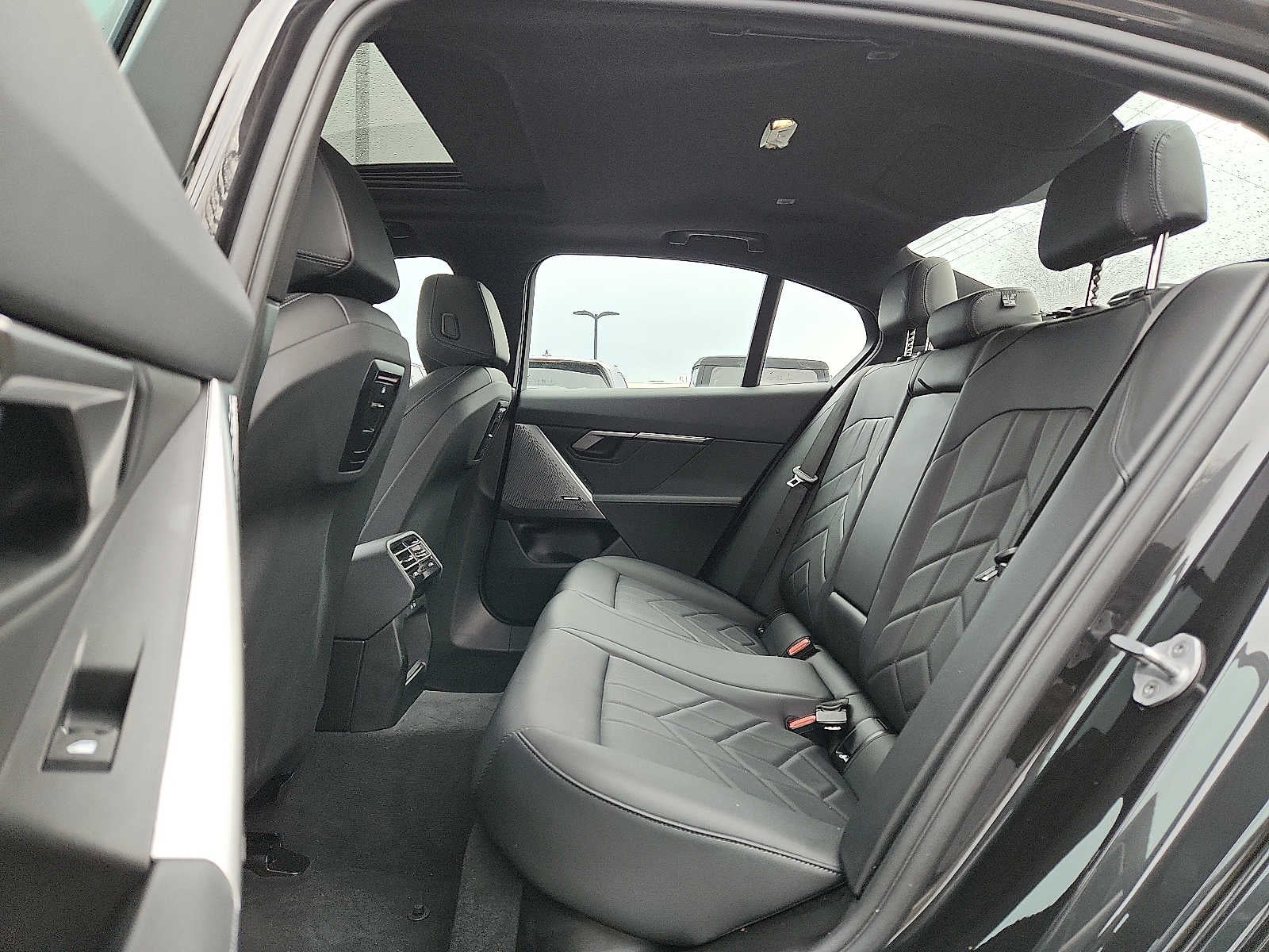 2025 BMW 5 Series 530i xDrive Sedan