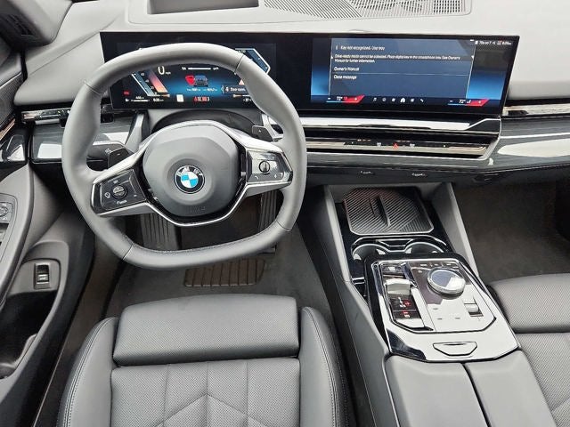2025 BMW 5 Series 530i xDrive Sedan