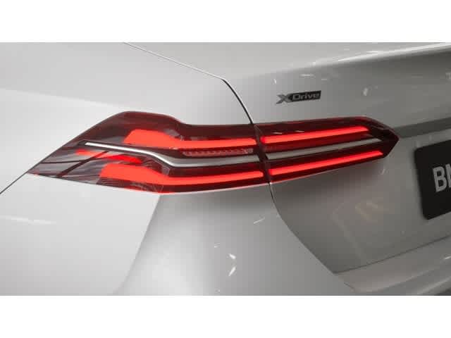 2026 BMW 5 Series 530i xDrive Sedan