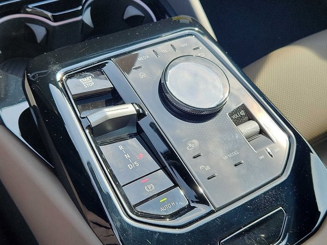 2026 BMW 5 Series 530i xDrive Sedan