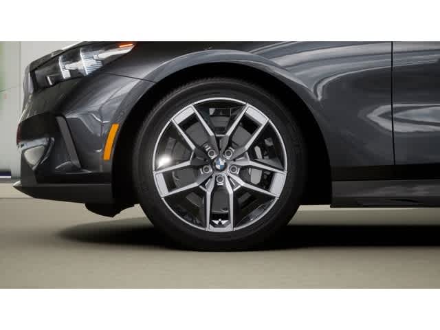 2026 BMW 5 Series 530i xDrive Sedan