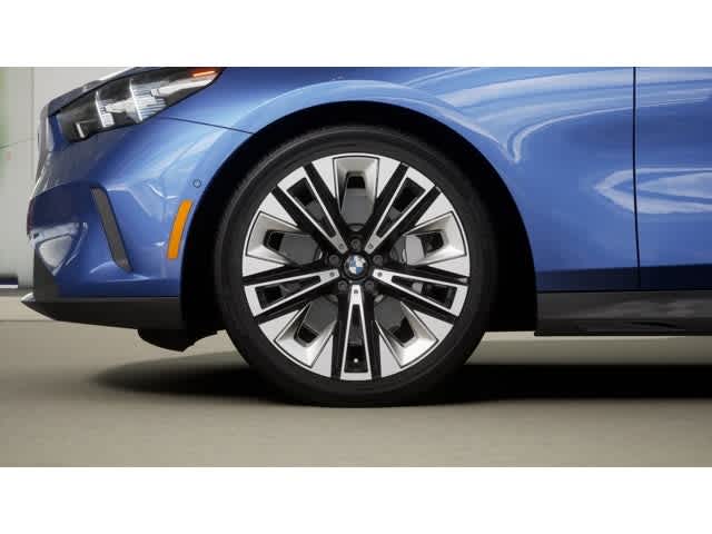 2026 BMW 5 Series 530i xDrive Sedan