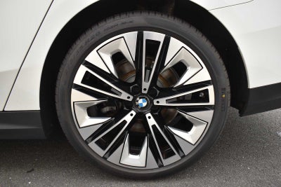 2024 BMW 5 Series 530i xDrive Sedan