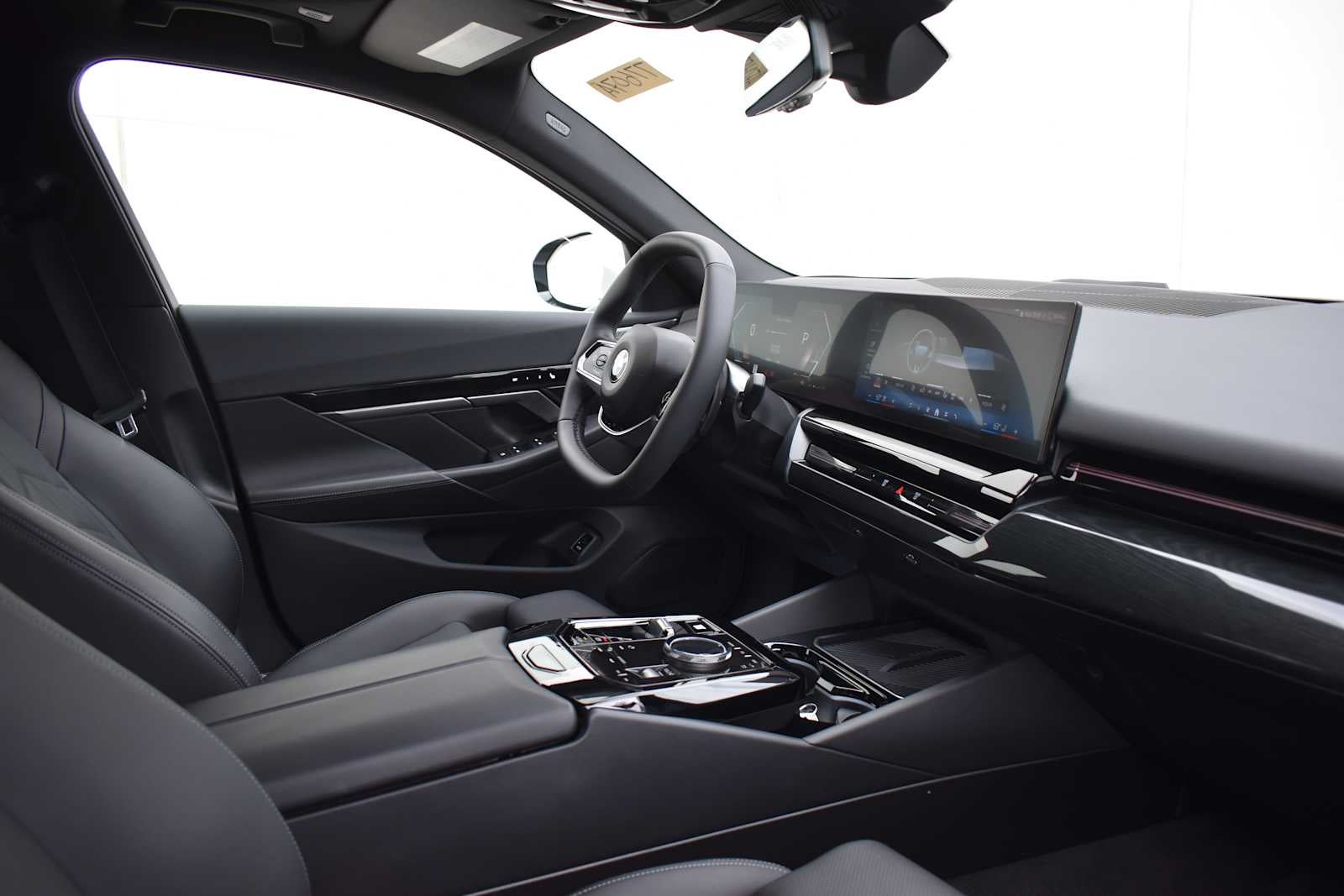 2024 BMW 5 Series 530i xDrive Sedan