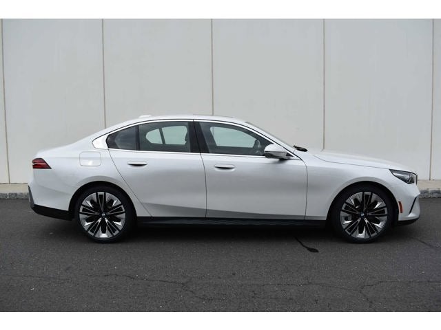 2024 BMW 5 Series 530i xDrive Sedan