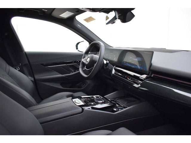2024 BMW 5 Series 530i xDrive Sedan