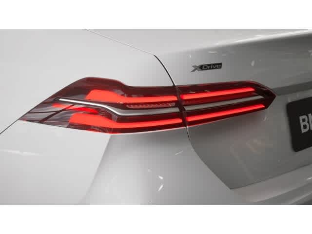 2026 BMW 5 Series 530i xDrive Sedan